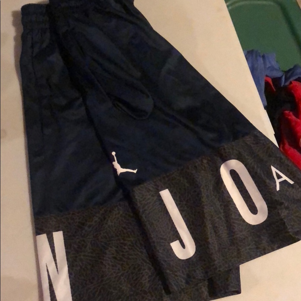 Jordan shorts size Large